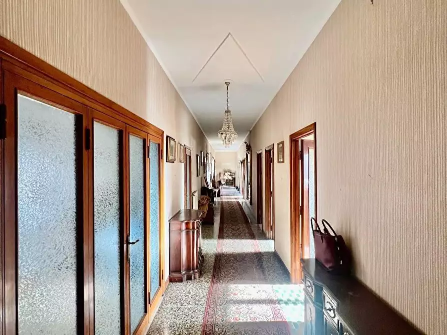 Immagine 7 di Appartamento in vendita  a Livorno