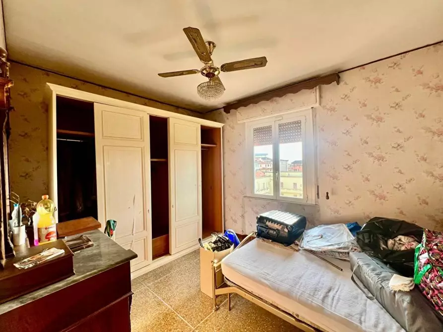 Immagine 14 di Appartamento in vendita  a Livorno