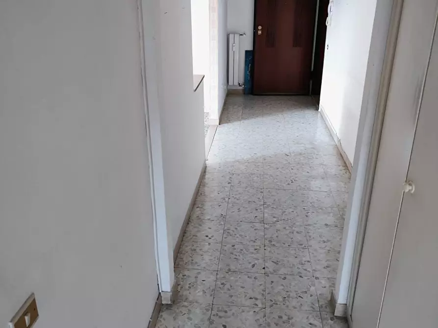 Immagine 11 di Appartamento in vendita  a Livorno