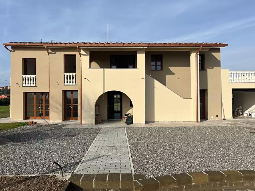 Immagine 3 di Villa in vendita  a Santa Maria A Monte