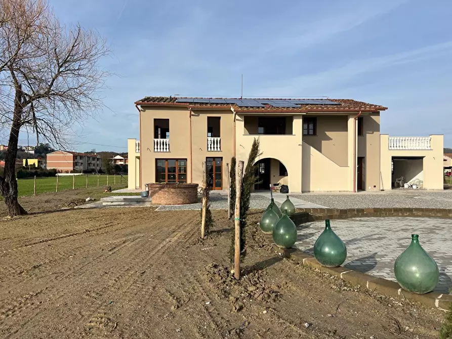 Immagine 53 di Villa in vendita  a Santa Maria A Monte