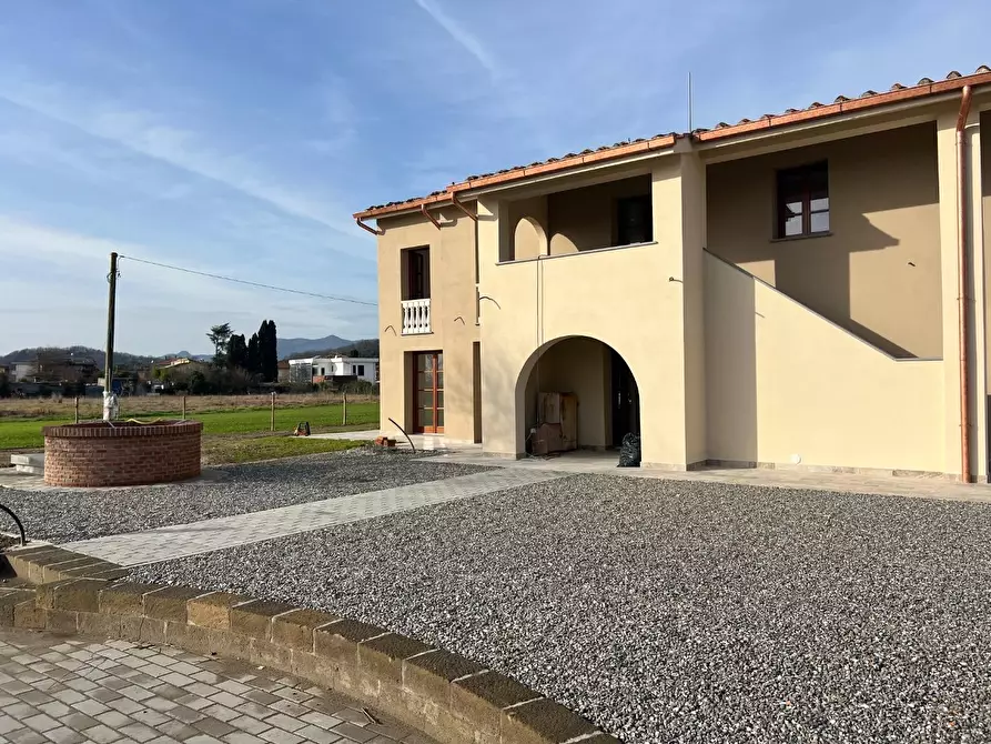 Immagine 32 di Villa in vendita  a Santa Maria A Monte