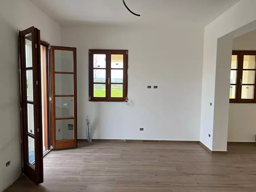 Immagine 21 di Villa in vendita  a Santa Maria A Monte
