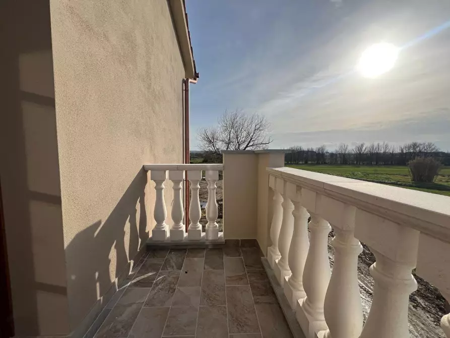 Immagine 25 di Villa in vendita  a Santa Maria A Monte