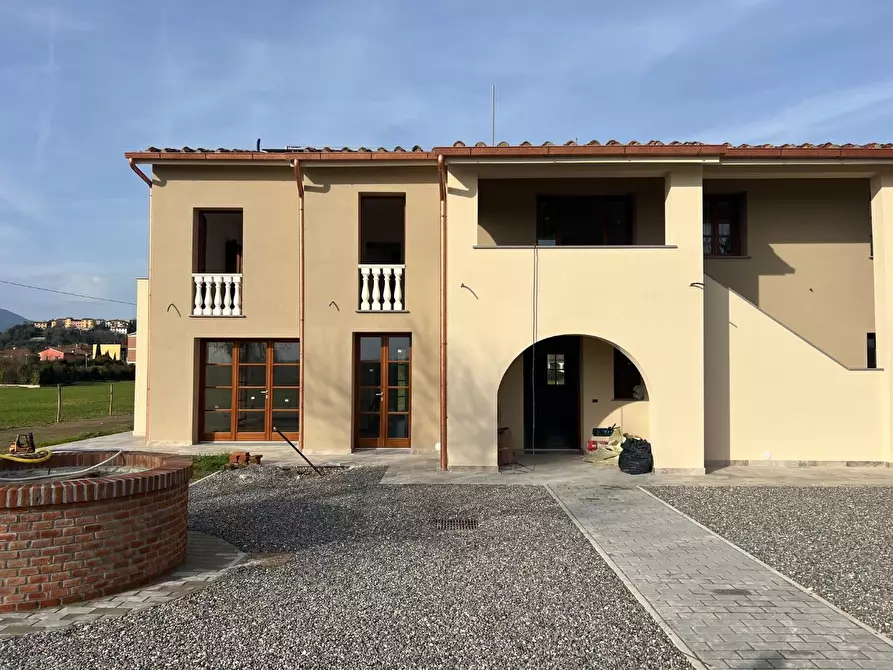 Immagine 12 di Villa in vendita  a Santa Maria A Monte