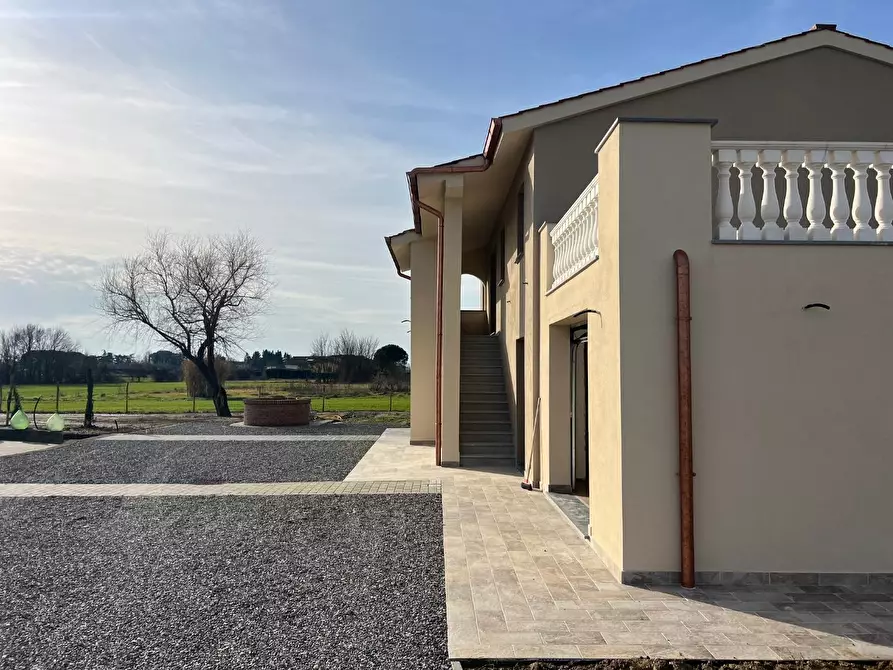 Immagine 38 di Villa in vendita  a Santa Maria A Monte