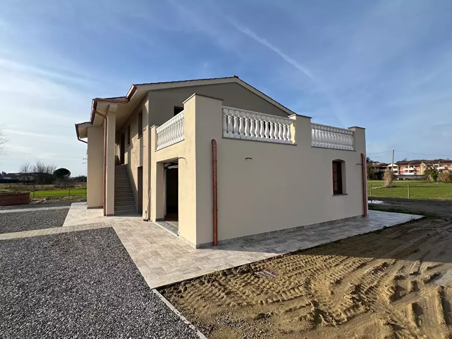 Immagine 37 di Villa in vendita  a Santa Maria A Monte