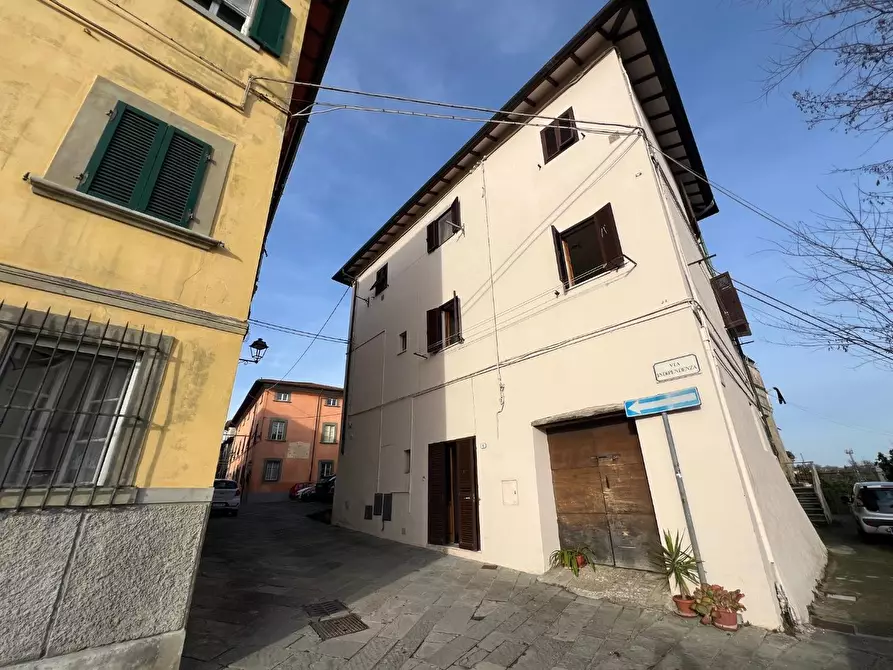 Immagine 20 di Appartamento in vendita  a Santa Maria A Monte