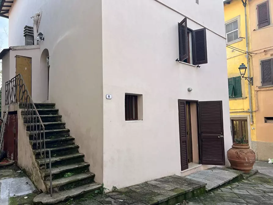 Immagine 5 di Appartamento in vendita  a Santa Maria A Monte