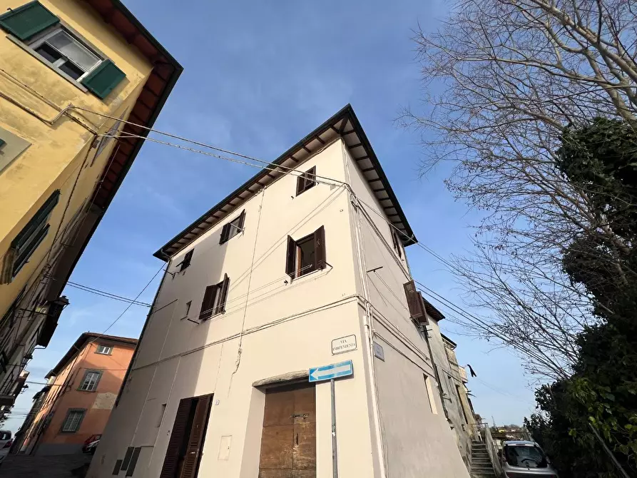 Immagine 6 di Appartamento in vendita  a Santa Maria A Monte