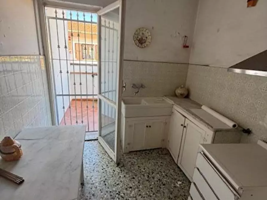 Immagine 13 di Porzione di casa in vendita  a Carrara