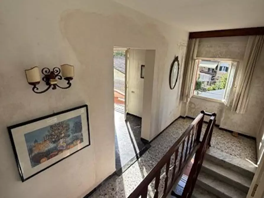 Immagine 18 di Porzione di casa in vendita  a Carrara