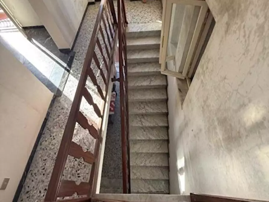 Immagine 17 di Porzione di casa in vendita  a Carrara