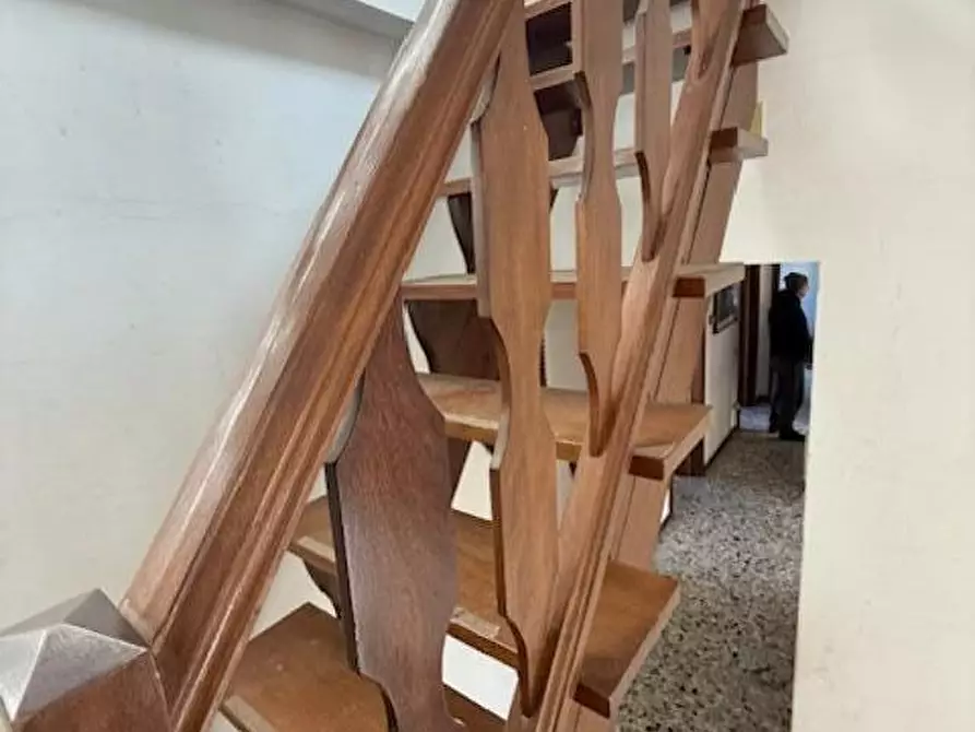 Immagine 15 di Porzione di casa in vendita  a Carrara