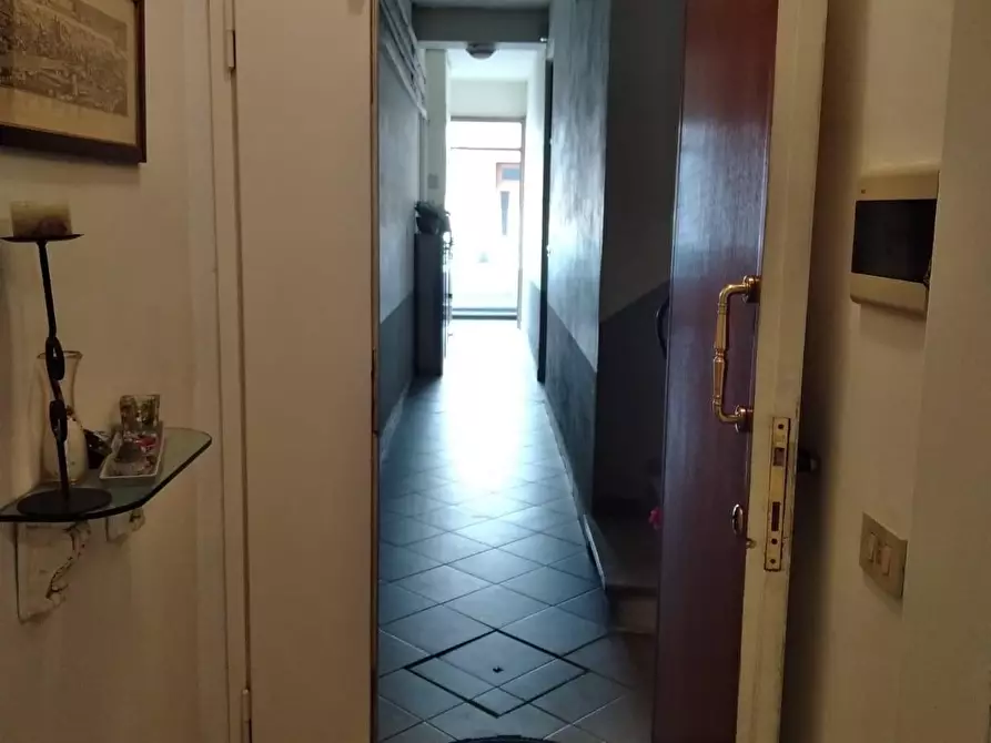 Immagine 2 di Appartamento in vendita  a Viareggio