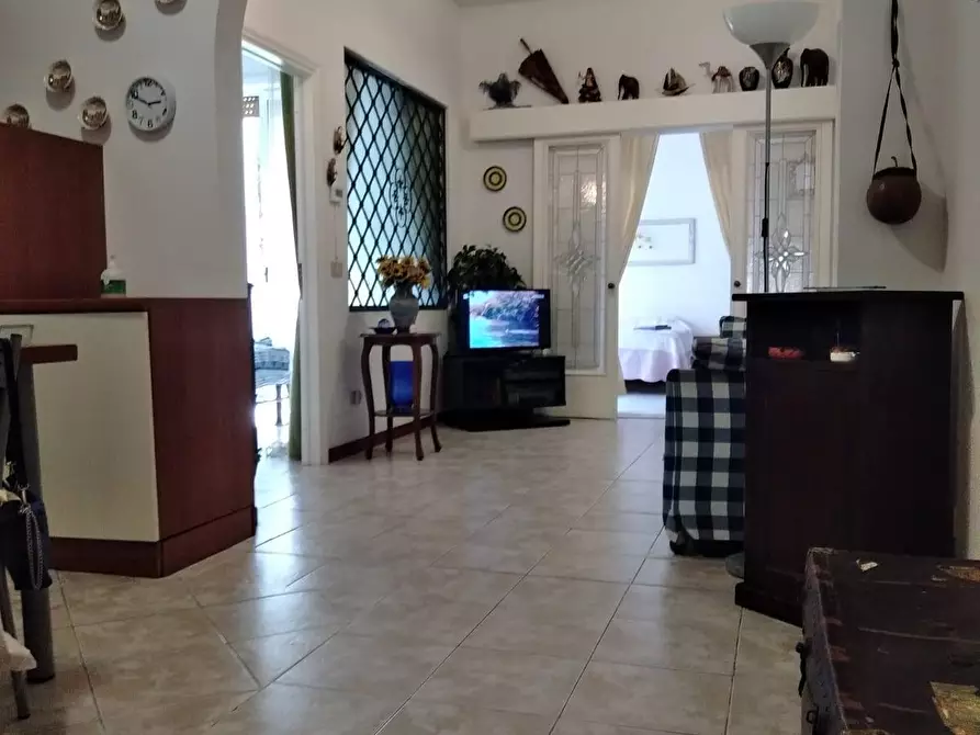 Immagine 5 di Appartamento in vendita  a Viareggio