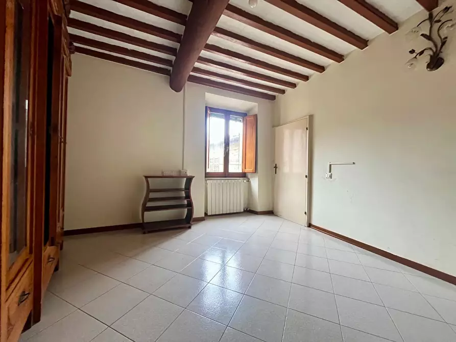 Immagine 6 di Appartamento in vendita  a Asciano