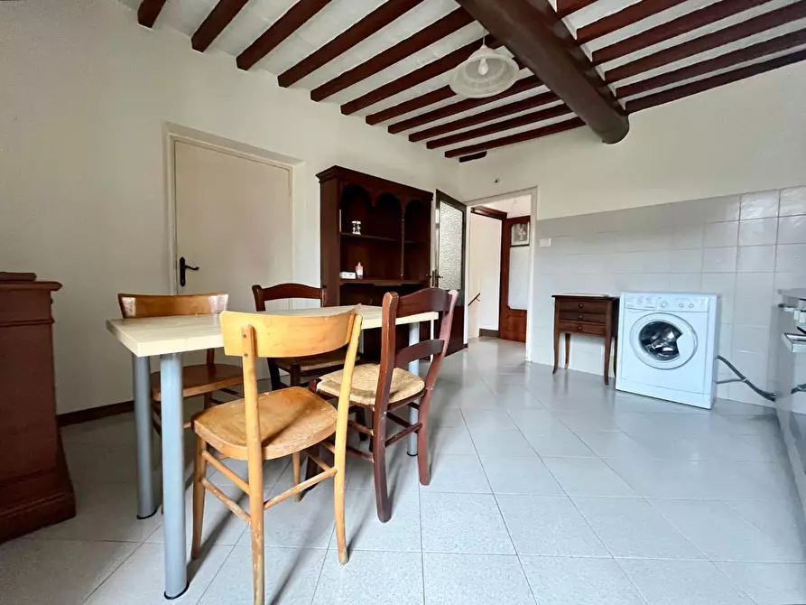 Immagine 2 di Appartamento in vendita  a Asciano