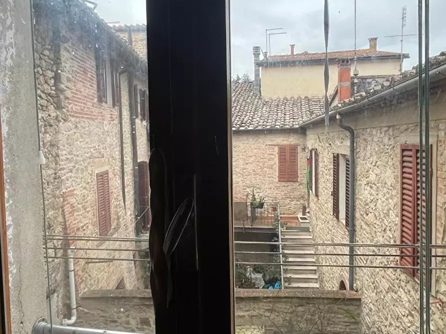Immagine 8 di Appartamento in vendita  a Asciano