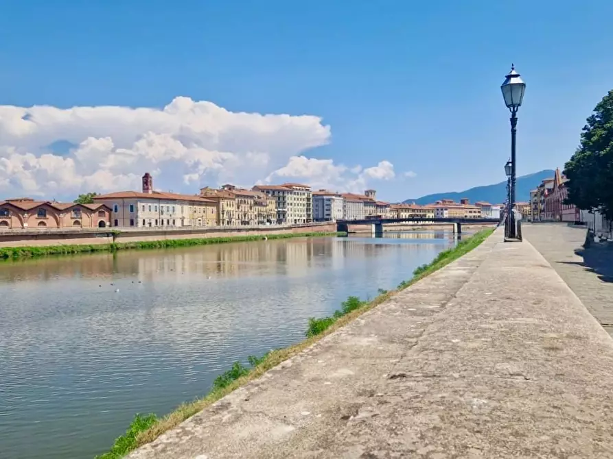 Immagine 6 di Appartamento in vendita  a Pisa