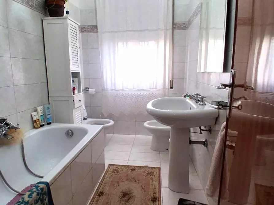 Immagine 21 di Casa semindipendente in vendita  a Capannori