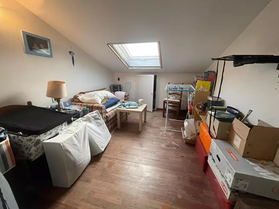 Immagine 13 di Appartamento in vendita  a Carrara