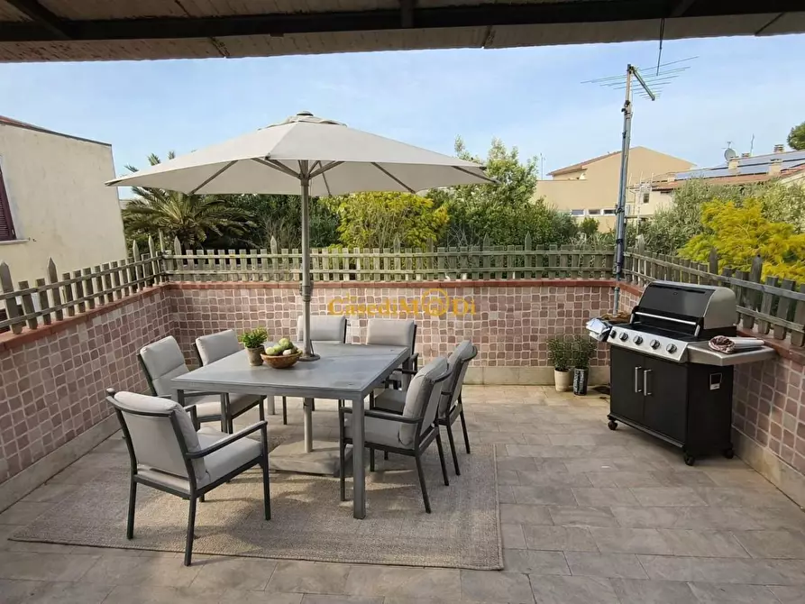 Immagine 1 di Appartamento in vendita  a Livorno