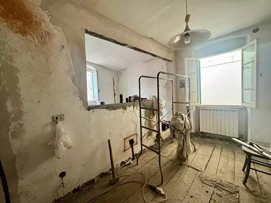 Immagine 2 di Terratetto in vendita  a Castelnuovo Magra