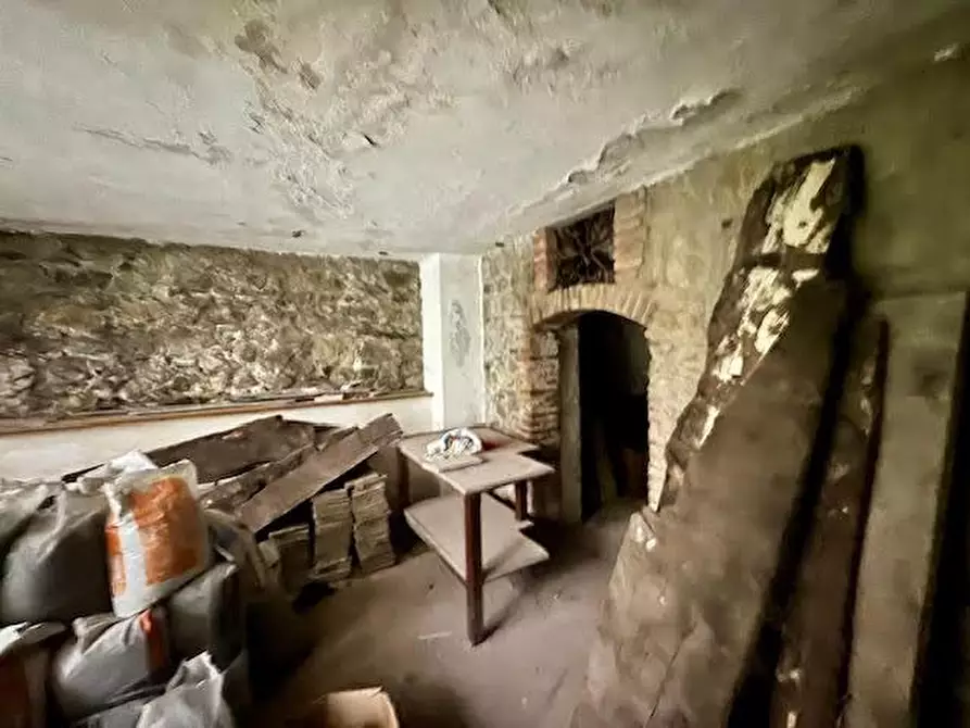 Immagine 6 di Terratetto in vendita  a Castelnuovo Magra