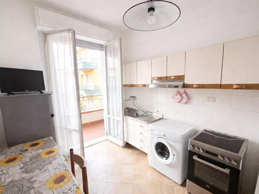 Immagine 1 di Appartamento in vendita  a Sarzana