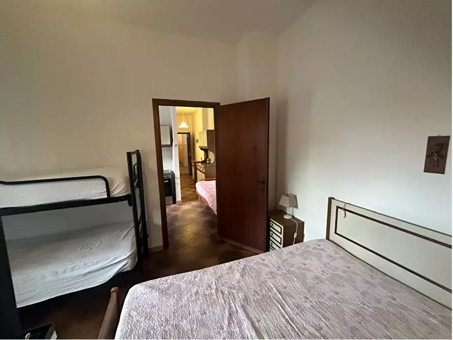 Immagine 5 di Appartamento in vendita  a Sarzana