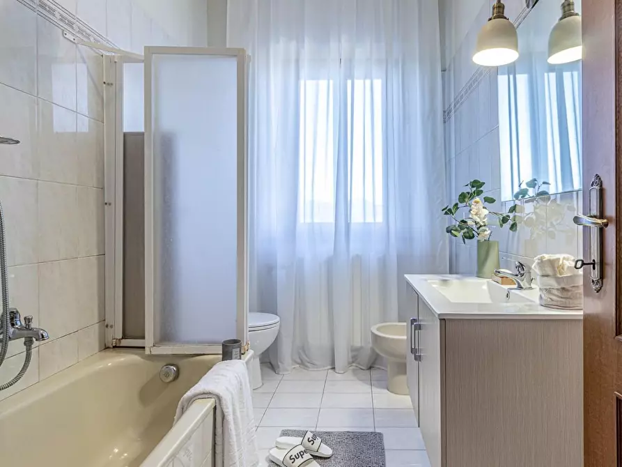 Immagine 32 di Villa in vendita  a San Giuliano Terme