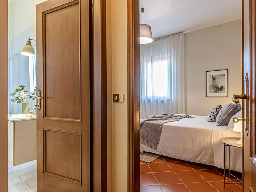 Immagine 34 di Villa in vendita  a San Giuliano Terme