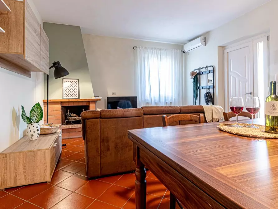 Immagine 26 di Villa in vendita  a San Giuliano Terme