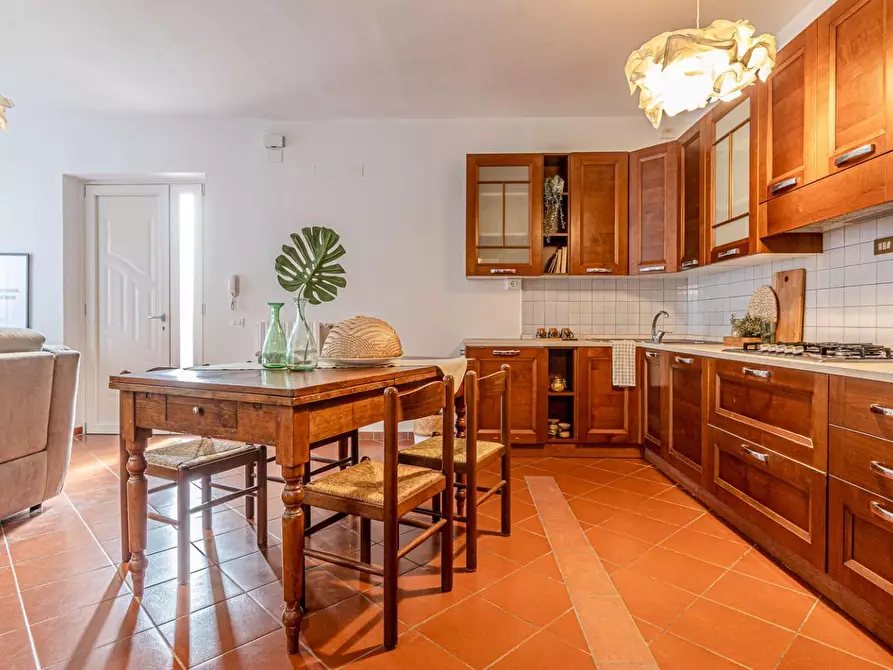 Immagine 3 di Villa in vendita  a San Giuliano Terme