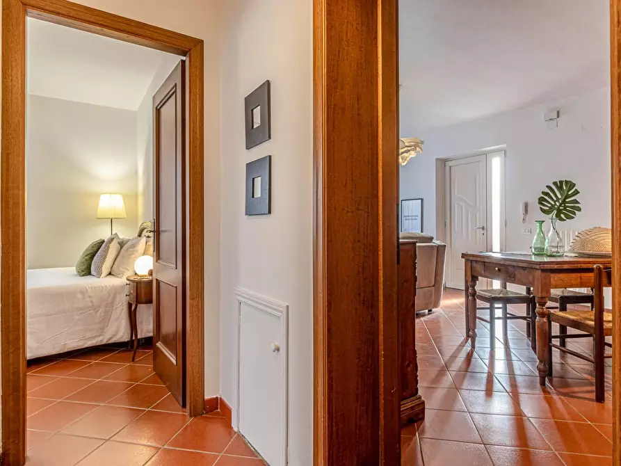 Immagine 4 di Villa in vendita  a San Giuliano Terme