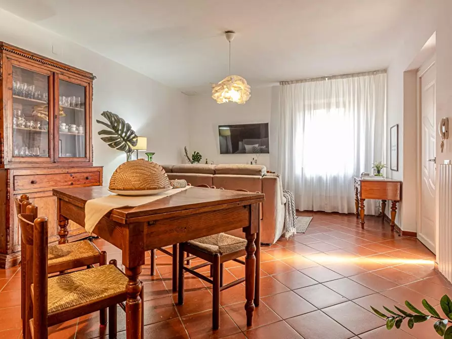 Immagine 18 di Villa in vendita  a San Giuliano Terme