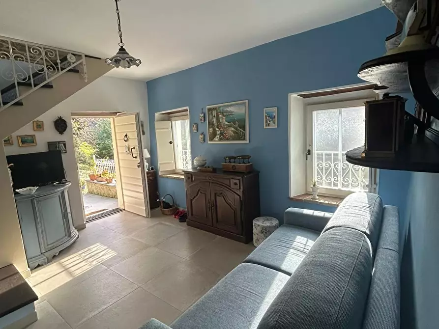 Immagine 7 di Terratetto in vendita  a Montignoso