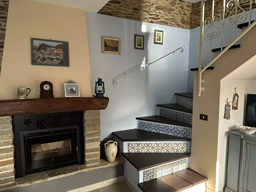 Immagine 8 di Terratetto in vendita  a Montignoso