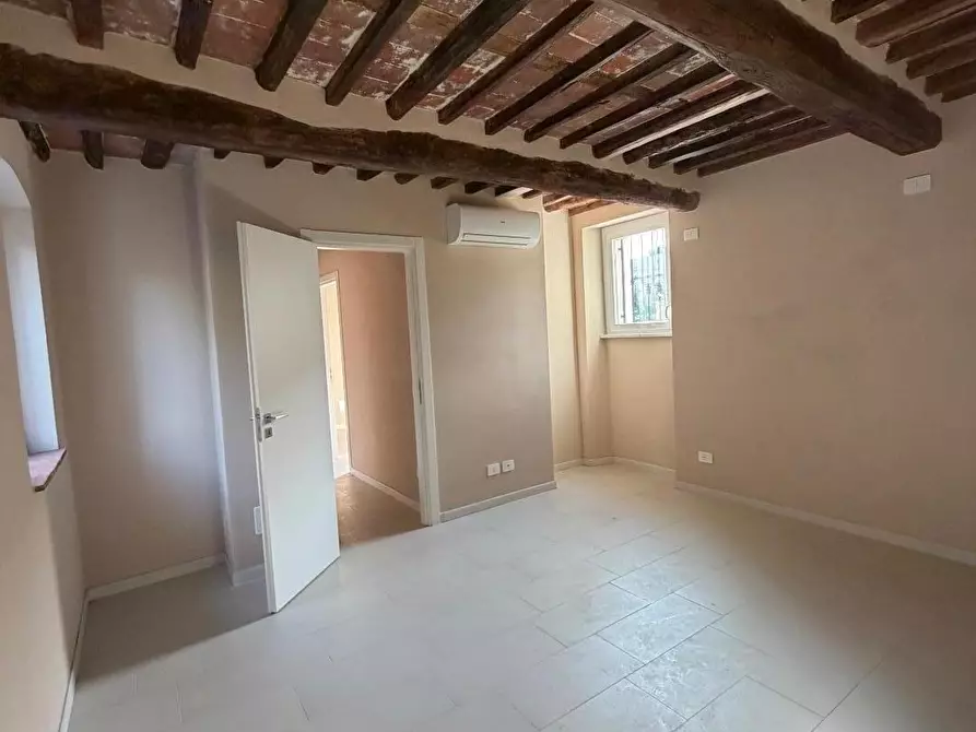 Immagine 10 di Appartamento in vendita  a Sarzana