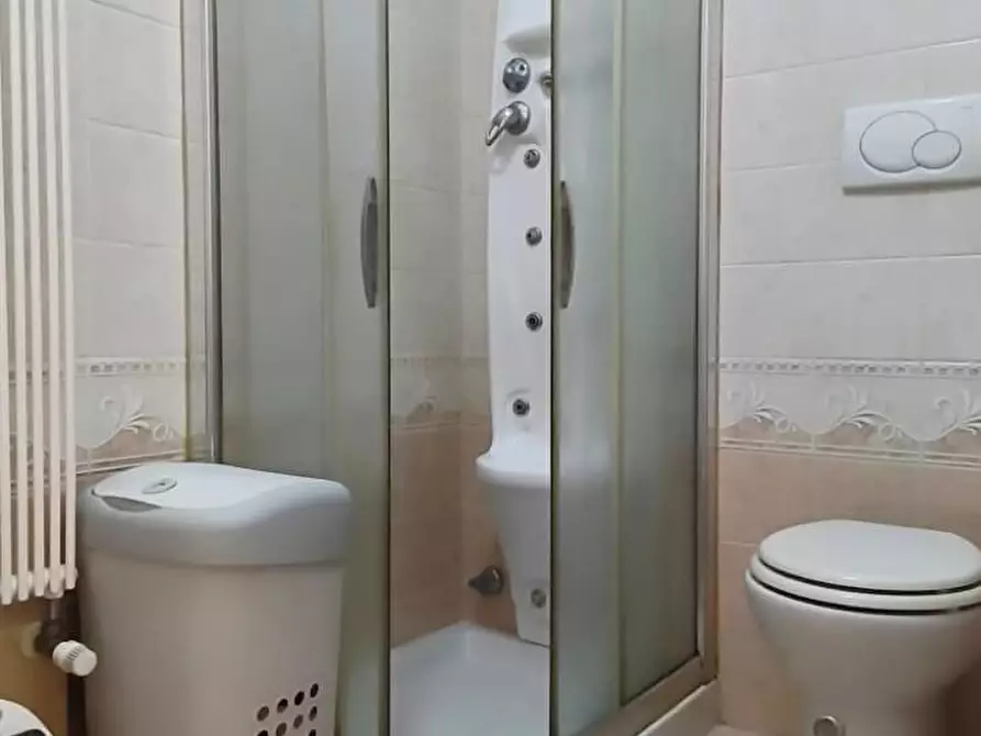 Immagine 6 di Appartamento in affitto  a Carrara
