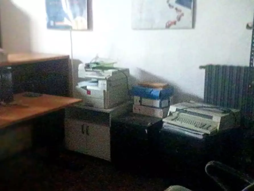 Immagine 5 di Locale commerciale in affitto  a San Giuliano Terme