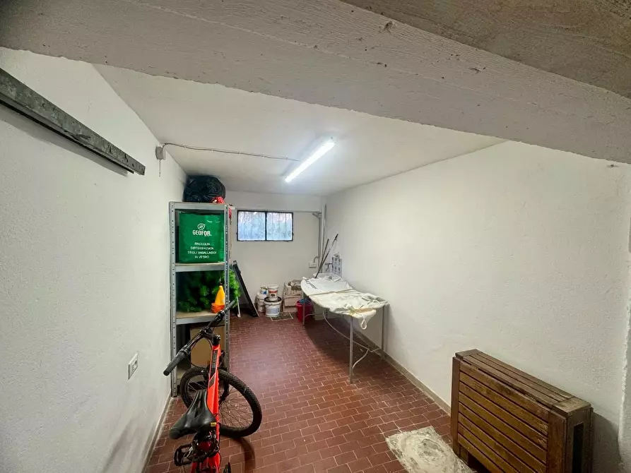 Immagine 17 di Appartamento in vendita  a Pontedera