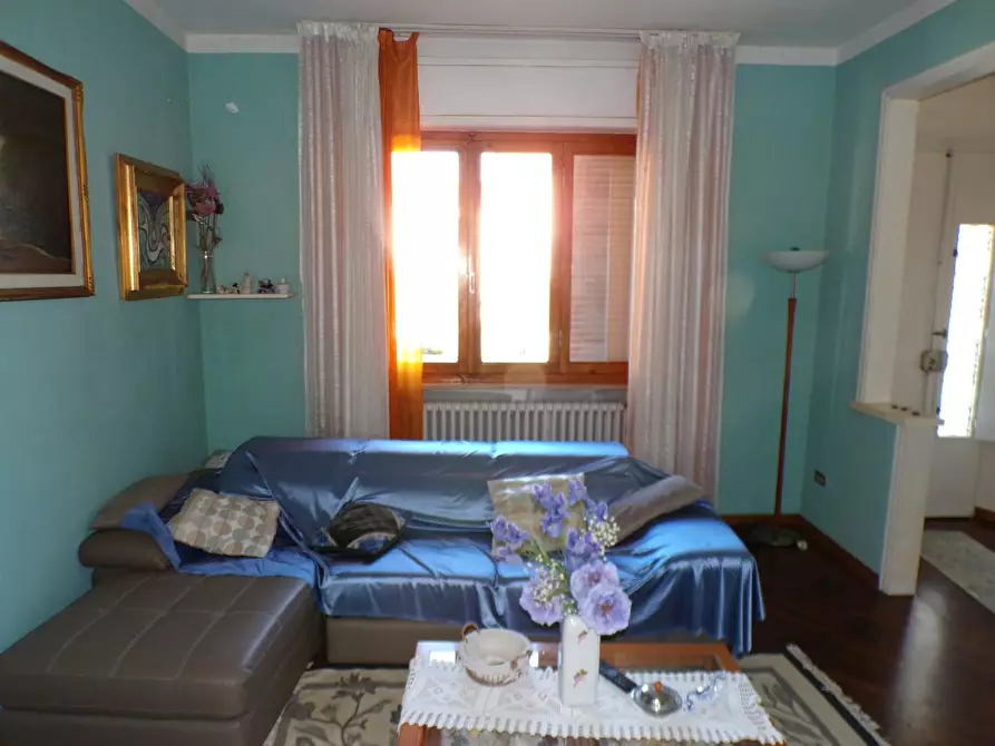 Immagine 5 di Casa indipendente in vendita  a Cascina