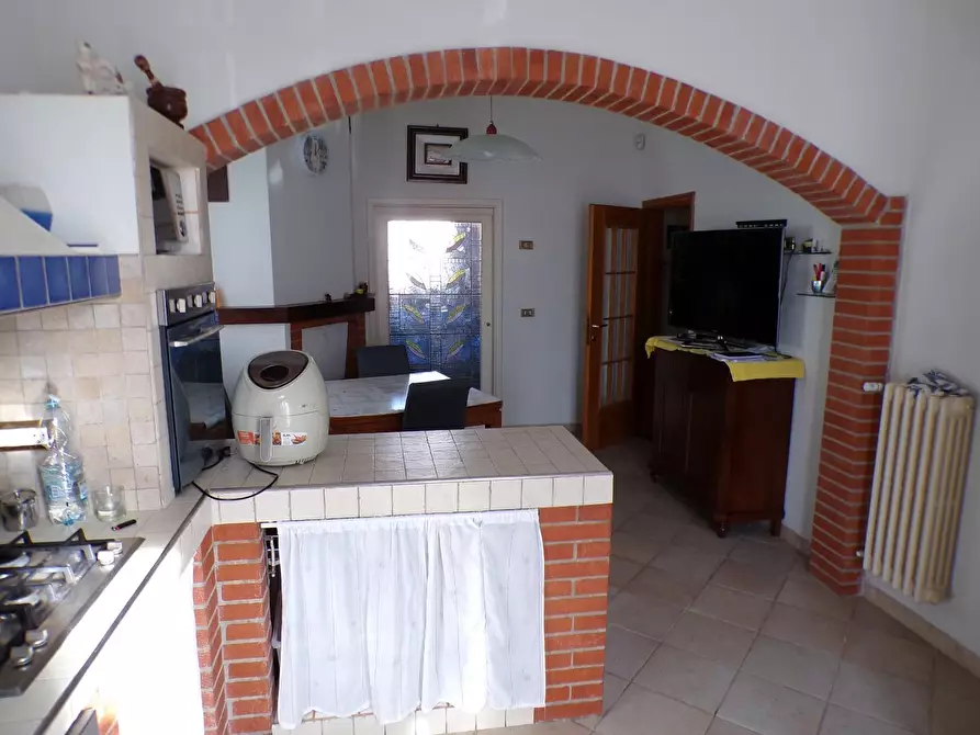 Immagine 4 di Casa indipendente in vendita  a Cascina