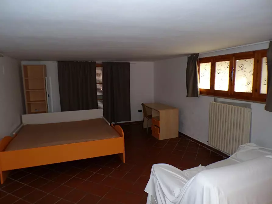 Immagine 18 di Casa indipendente in vendita  a Cascina