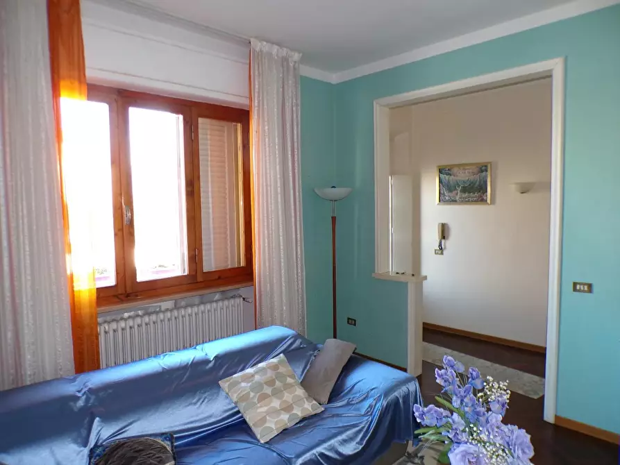 Immagine 8 di Casa indipendente in vendita  a Cascina