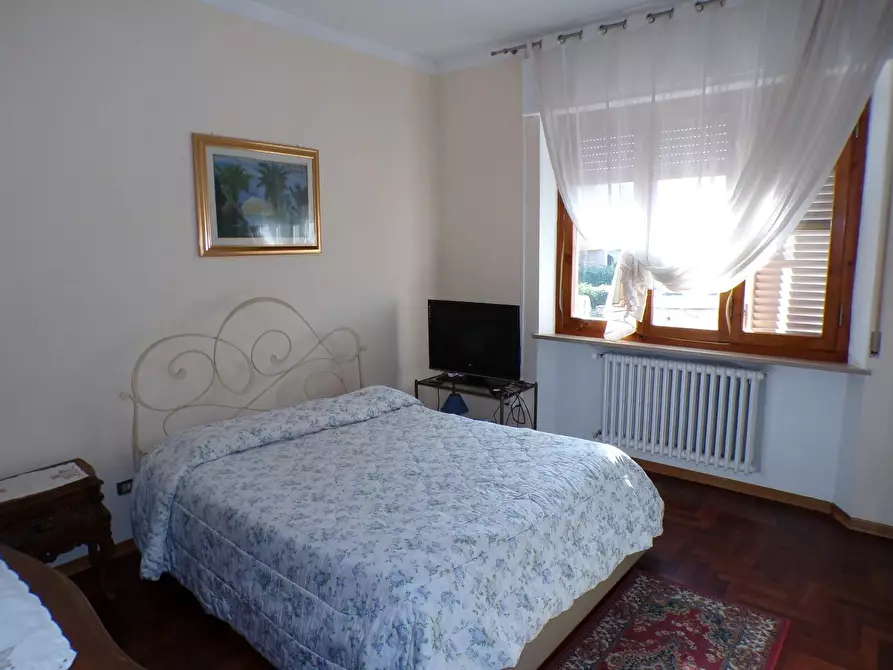 Immagine 12 di Casa indipendente in vendita  a Cascina