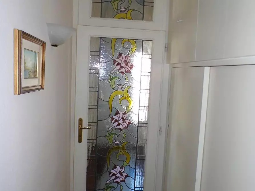 Immagine 9 di Casa indipendente in vendita  a Cascina