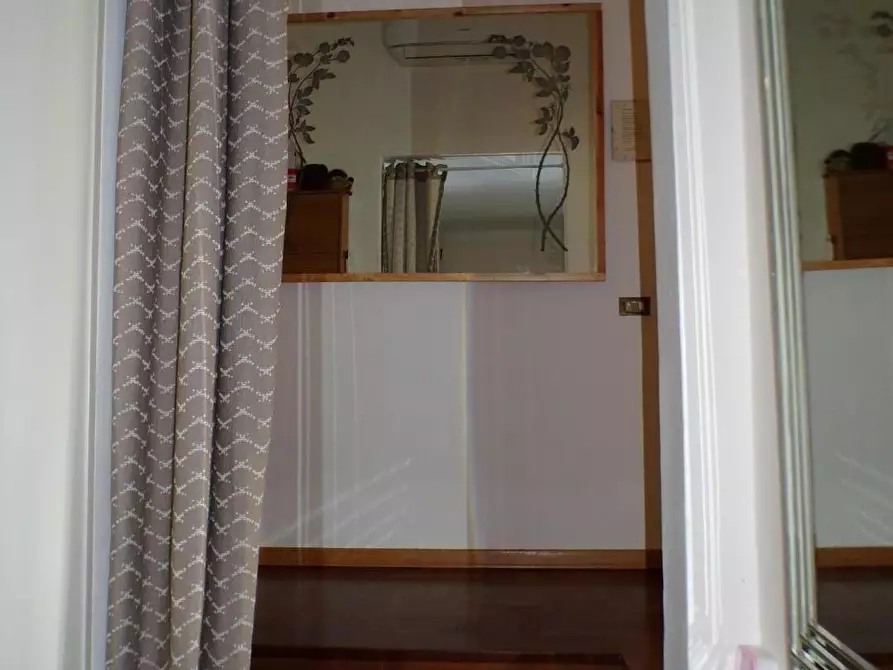 Immagine 10 di Casa indipendente in vendita  a Cascina